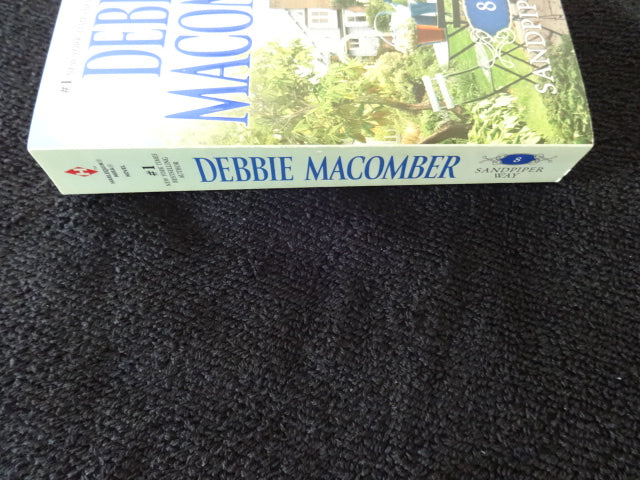 Debbie Macomber 8 Sandpiper Way