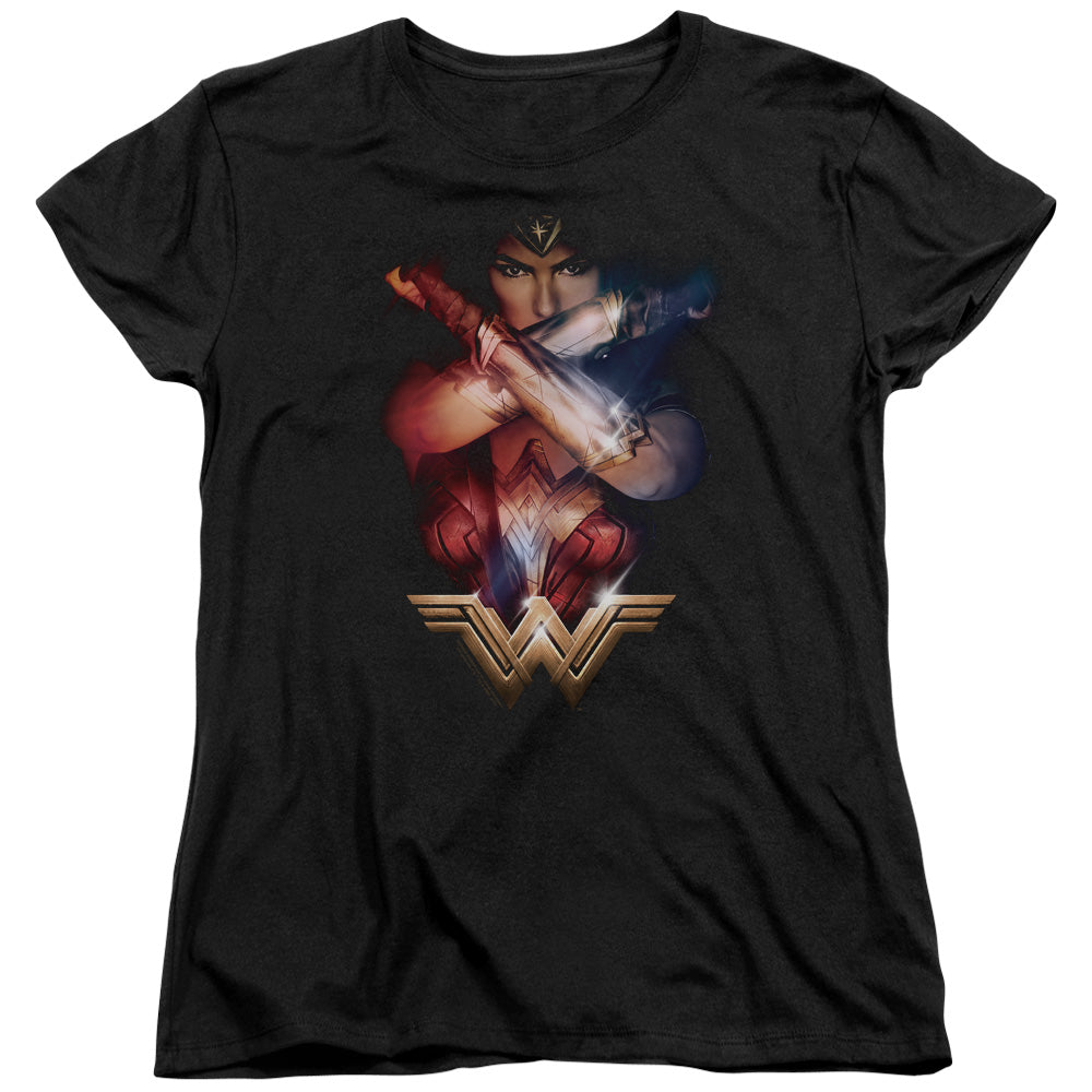 WONDER WOMAN MOVIE/ARMS CROSSED
