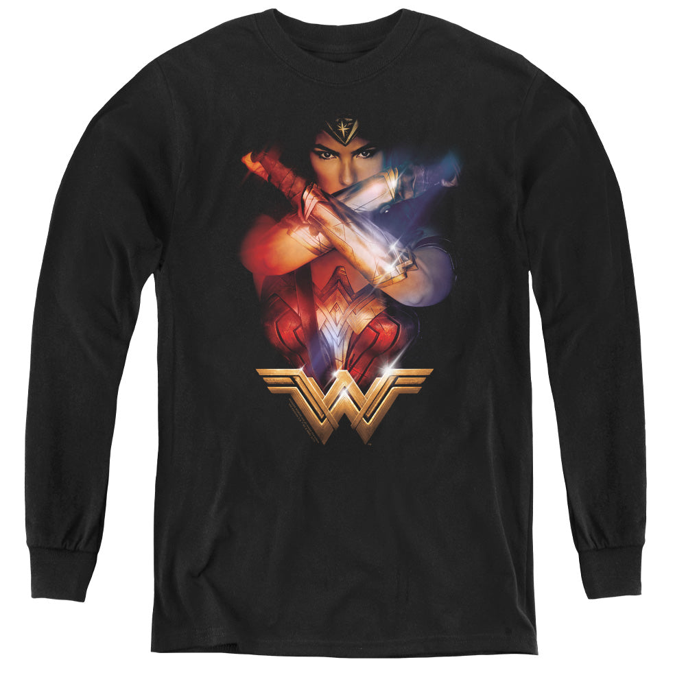 WONDER WOMAN MOVIE/ARMS CROSSED